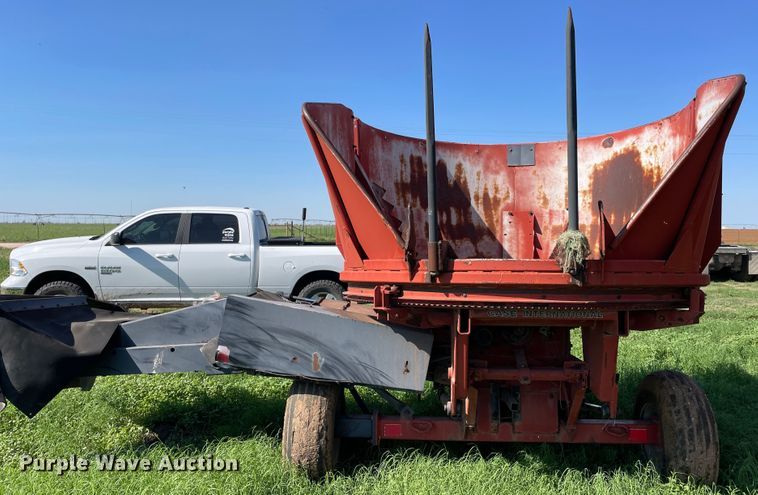 image for item DN5194 Case IH 8610  bale processor