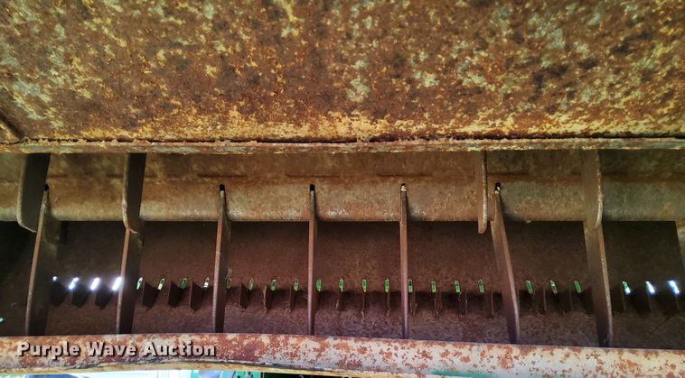 image for item DN6854 1992 John Deere 9500  combine