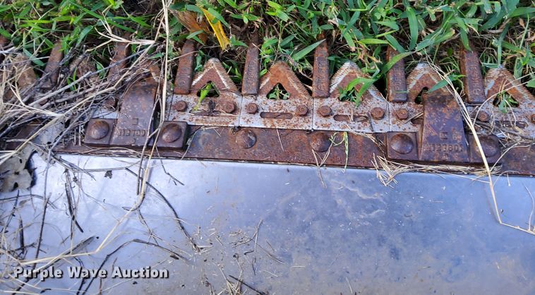 image for item DN6856 John Deere 925  rigid head