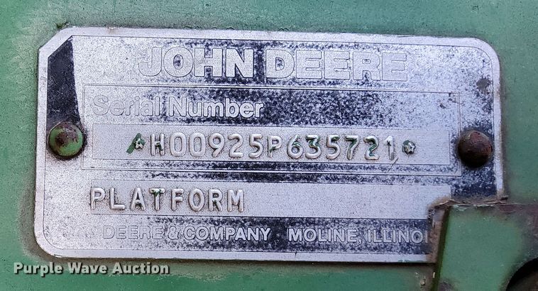 image for item DN6856 John Deere 925  rigid head