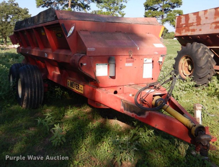 image for item DO1583 Meyer VForce 7500  manure spreader
