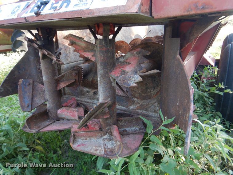 image for item DO1583 Meyer VForce 7500  manure spreader