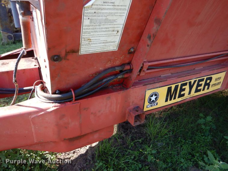 image for item DO1583 Meyer VForce 7500  manure spreader