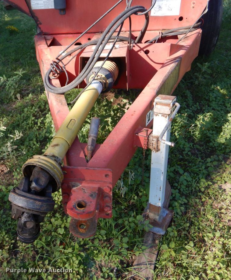 image for item DO1583 Meyer VForce 7500  manure spreader