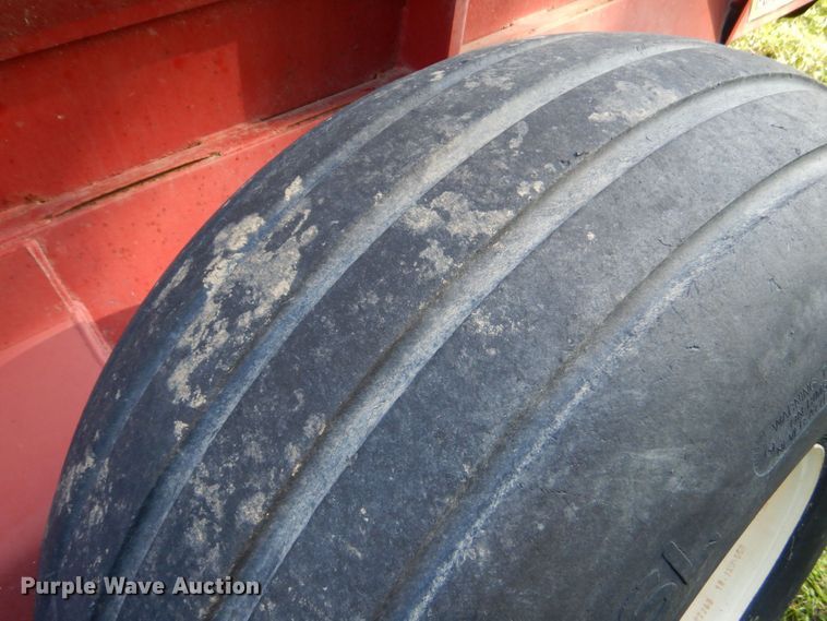 image for item DO1583 Meyer VForce 7500  manure spreader