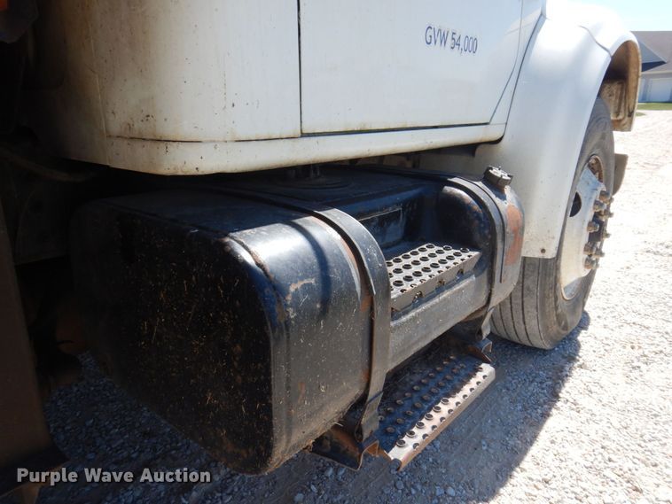 image for item DP0314 1993 International 4954  grain truck