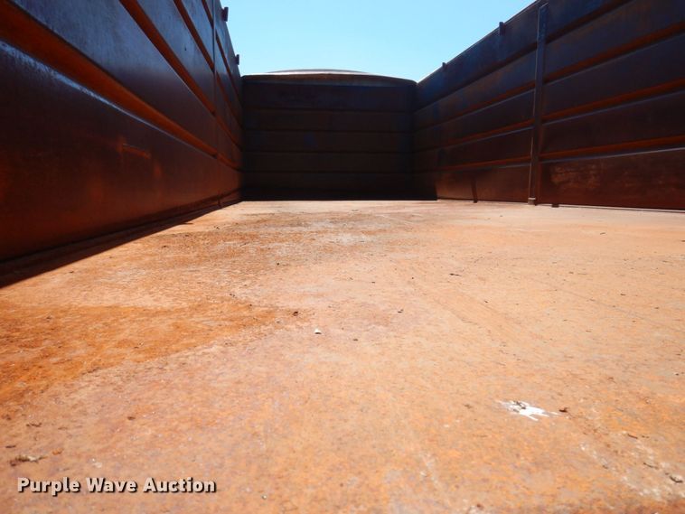 image for item DP0314 1993 International 4954  grain truck