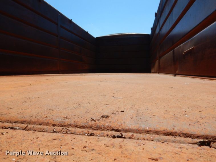 image for item DP0314 1993 International 4954  grain truck