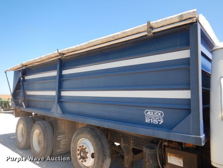 image for item DP0314 1993 International 4954  grain truck