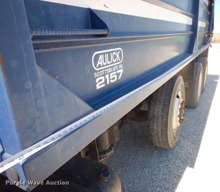 image for item DP0314 1993 International 4954  grain truck