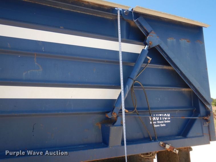 image for item DP0314 1993 International 4954  grain truck