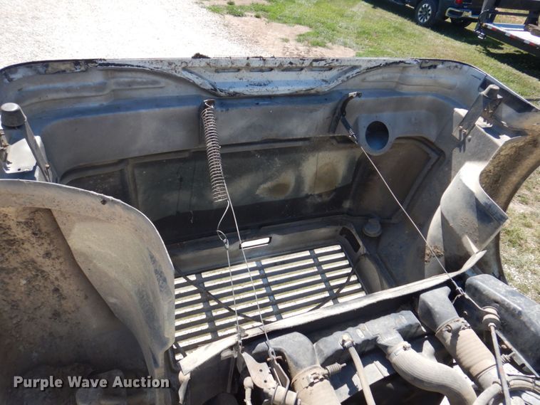 image for item DP0314 1993 International 4954  grain truck