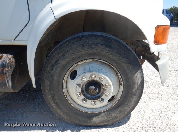 image for item DP0314 1993 International 4954  grain truck