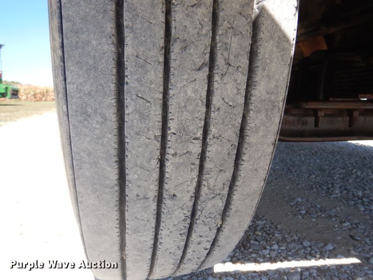 image for item DP0314 1993 International 4954  grain truck