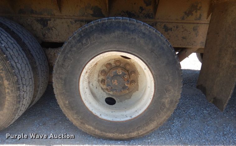 image for item DP0314 1993 International 4954  grain truck