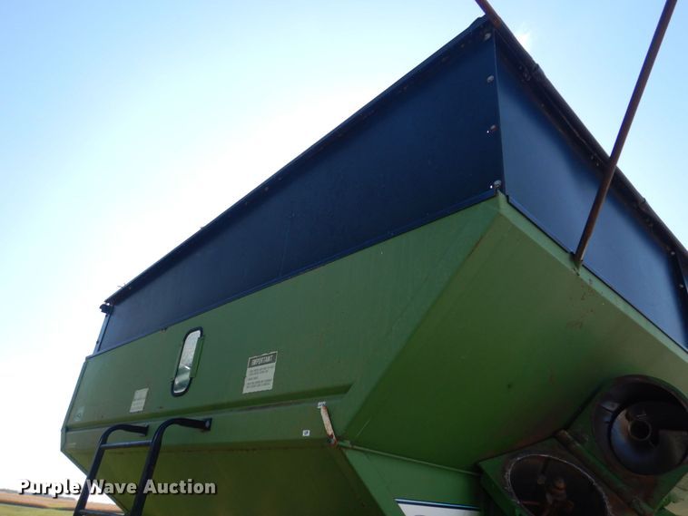 image for item DP0333 Brent GC772  grain cart