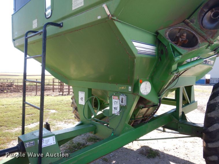 image for item DP0333 Brent GC772  grain cart