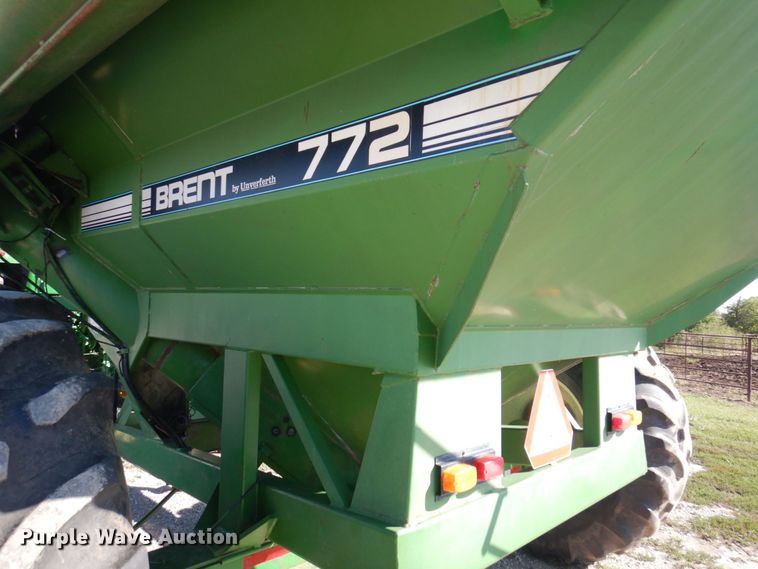 image for item DP0333 Brent GC772  grain cart