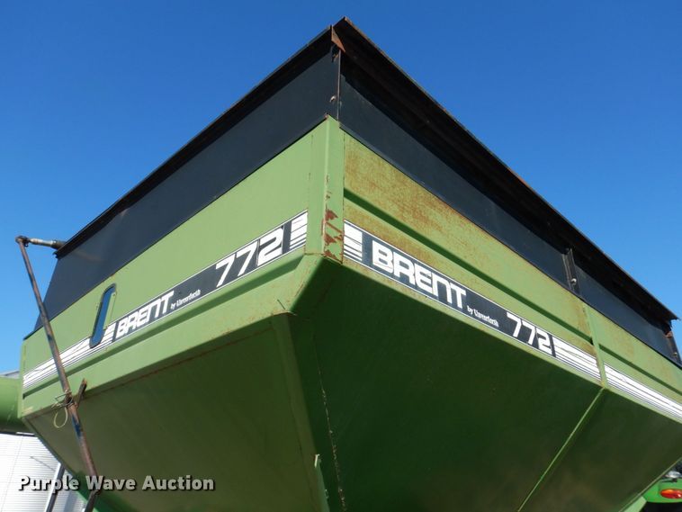 image for item DP0333 Brent GC772  grain cart