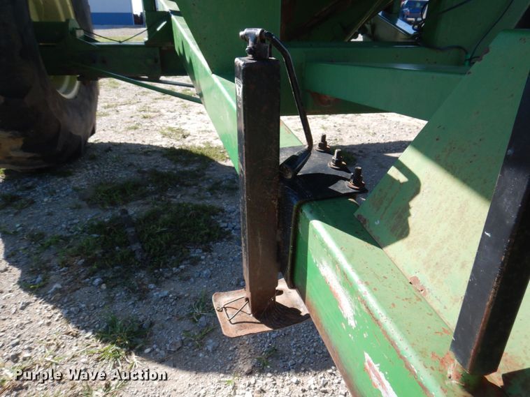 image for item DP0333 Brent GC772  grain cart