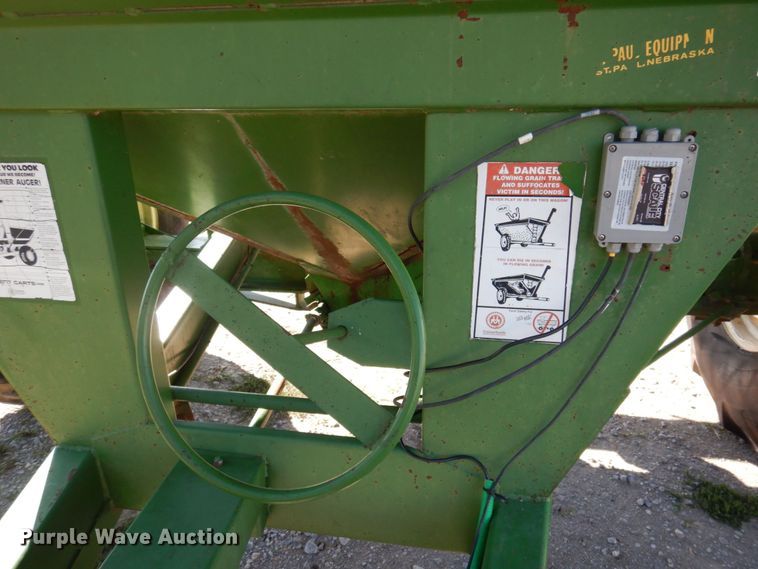 image for item DP0333 Brent GC772  grain cart