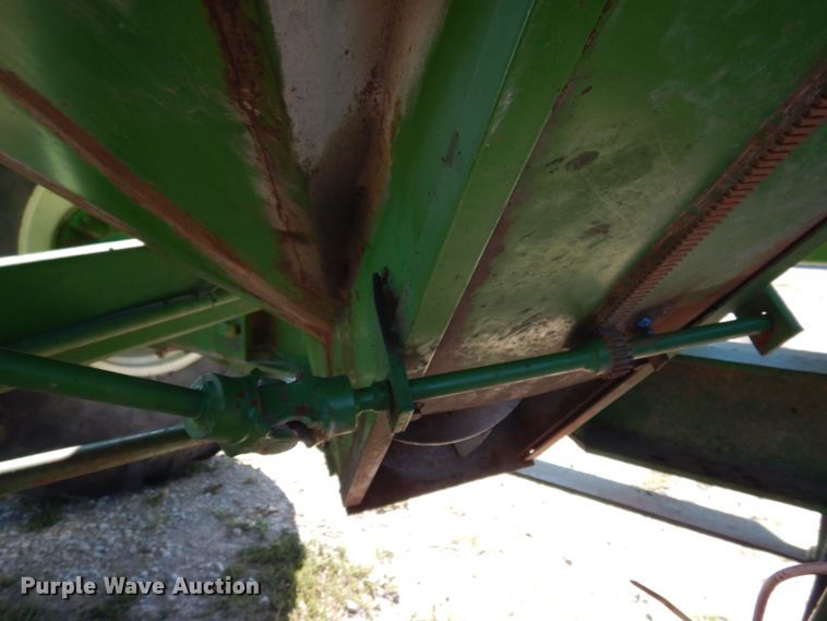 image for item DP0333 Brent GC772  grain cart