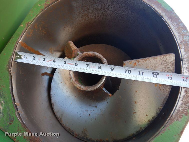 image for item DP0333 Brent GC772  grain cart