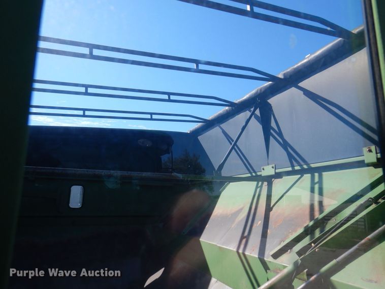 image for item DP0333 Brent GC772  grain cart