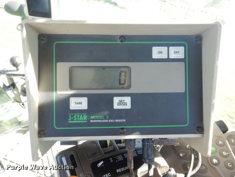 image for item DP0333 Brent GC772  grain cart