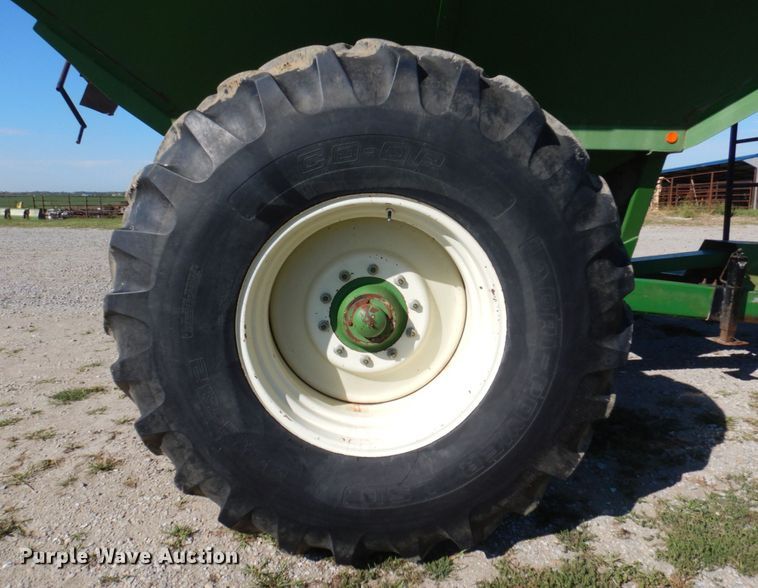 image for item DP0333 Brent GC772  grain cart