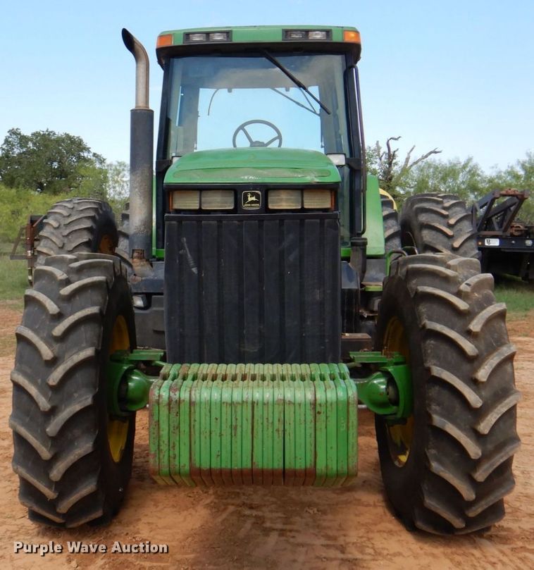 image for item DR2030 1995 John Deere 8400  MFWD tractor