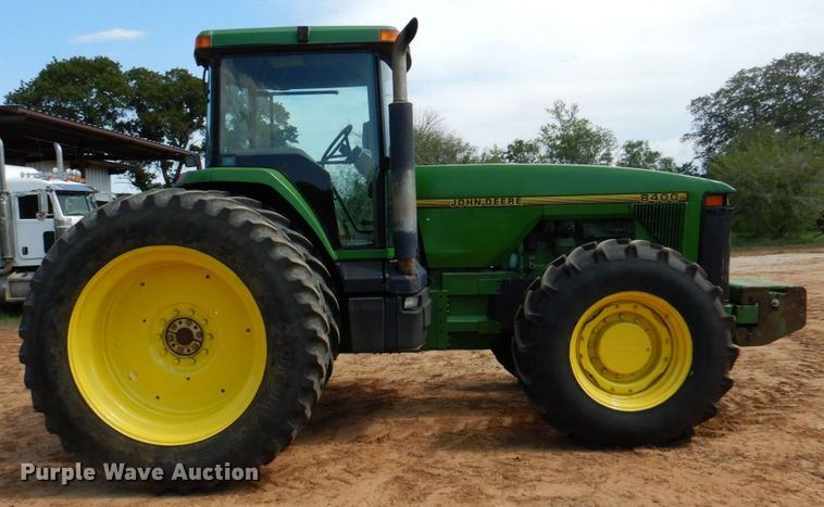 image for item DR2030 1995 John Deere 8400  MFWD tractor