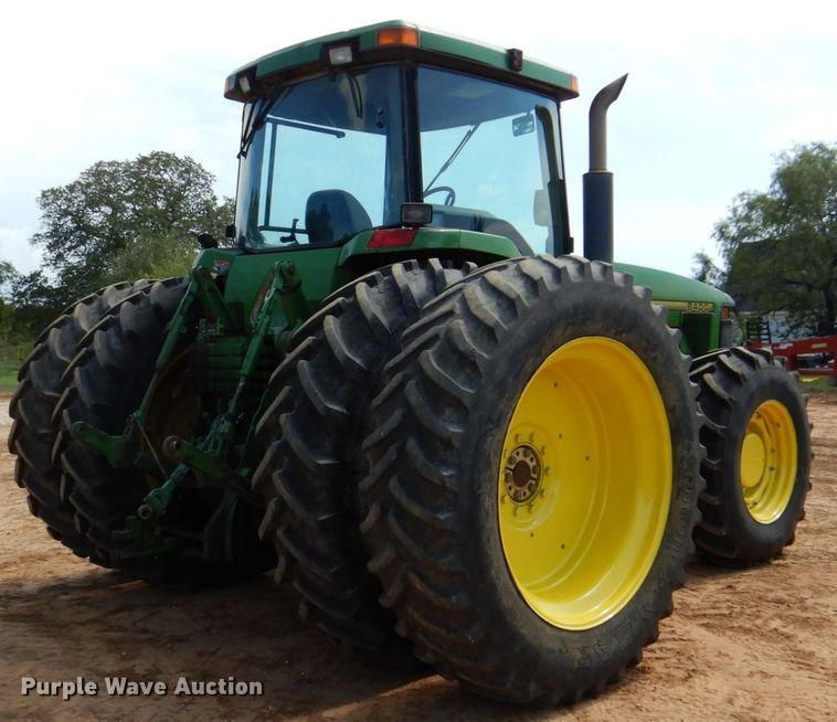 image for item DR2030 1995 John Deere 8400  MFWD tractor