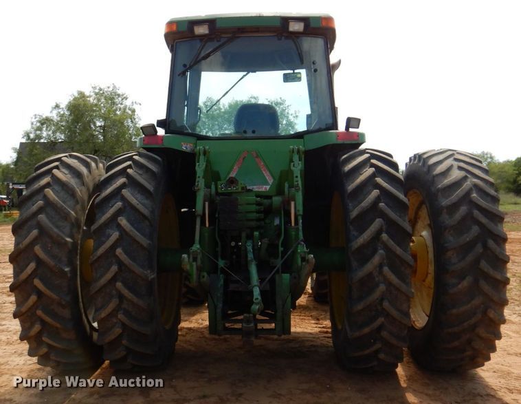 image for item DR2030 1995 John Deere 8400  MFWD tractor