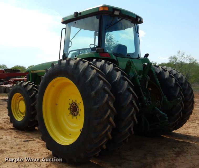 image for item DR2030 1995 John Deere 8400  MFWD tractor