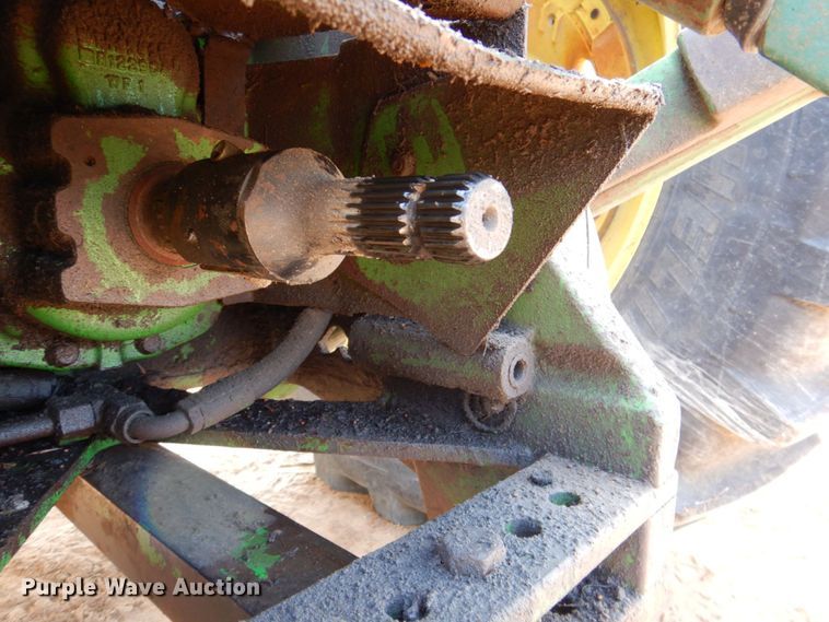 image for item DR2030 1995 John Deere 8400  MFWD tractor