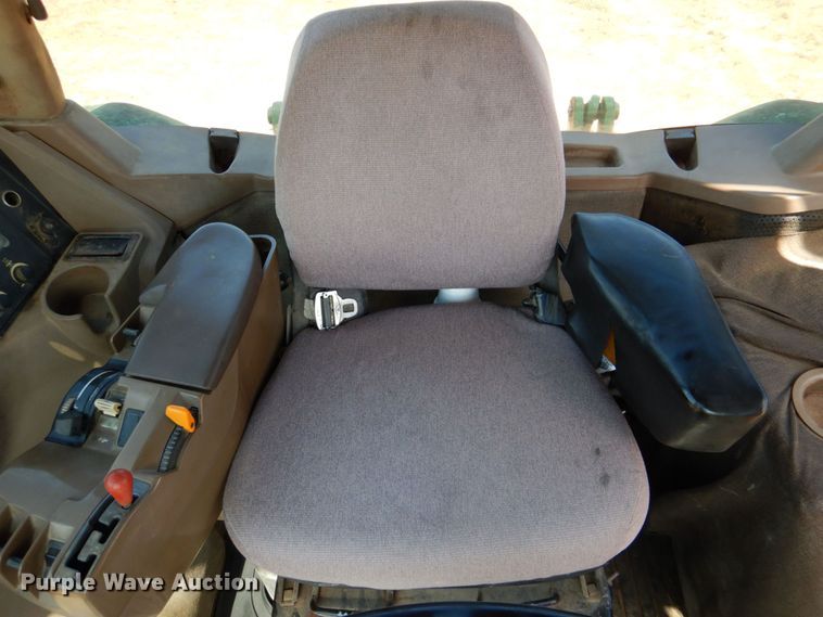 image for item DR2030 1995 John Deere 8400  MFWD tractor