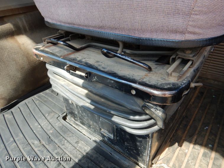 image for item DR2030 1995 John Deere 8400  MFWD tractor