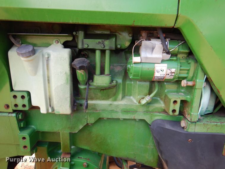 image for item DR2030 1995 John Deere 8400  MFWD tractor