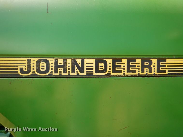 image for item DR2030 1995 John Deere 8400  MFWD tractor