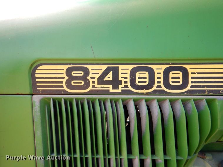 image for item DR2030 1995 John Deere 8400  MFWD tractor