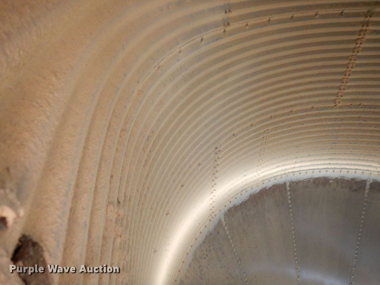 image for item DS1382 Grain bin