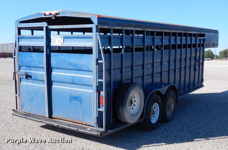 image for item DS1384 1993 Titan  livestock trailer