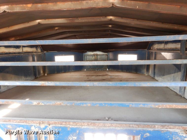 image for item DS1384 1993 Titan  livestock trailer