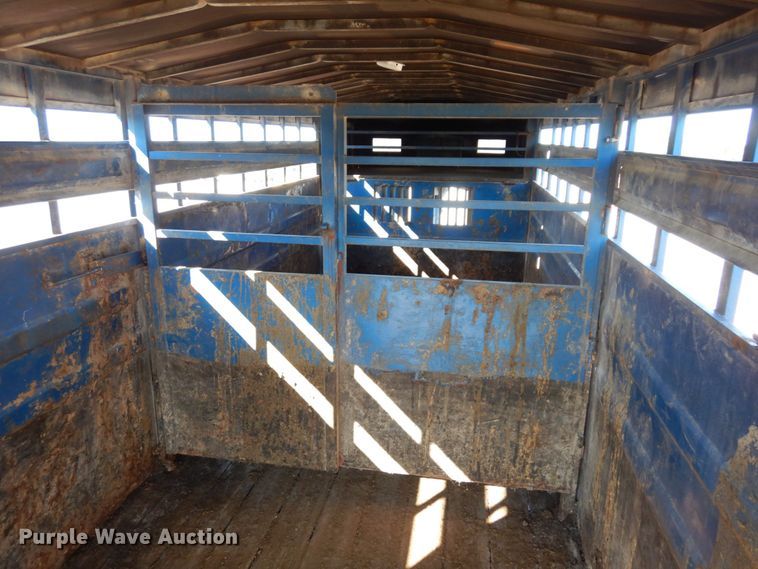 image for item DS1384 1993 Titan  livestock trailer