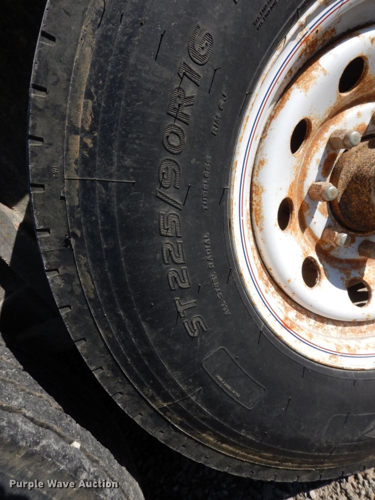 image for item DS1384 1993 Titan  livestock trailer