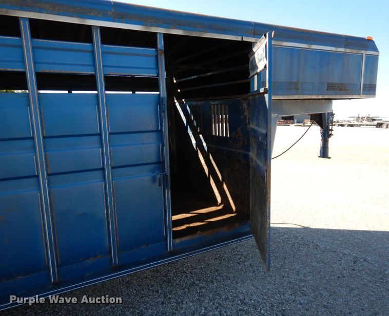 image for item DS1384 1993 Titan  livestock trailer