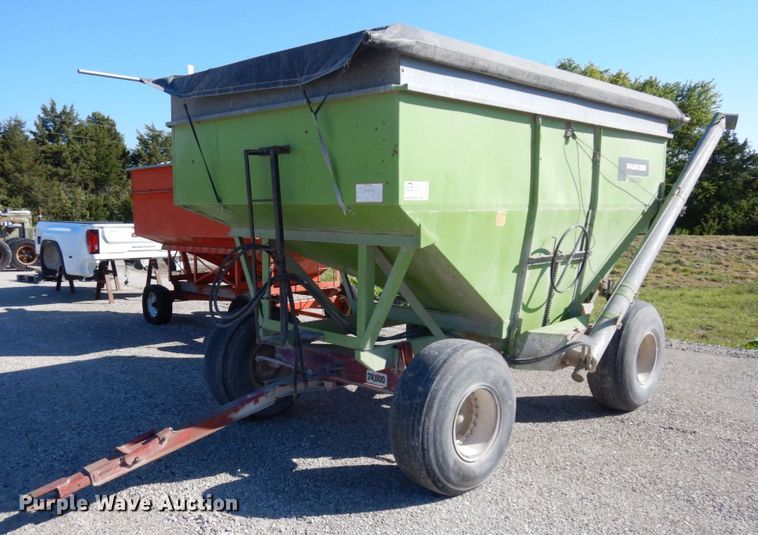 image for item DS1386 Parker J2500  gravity wagon