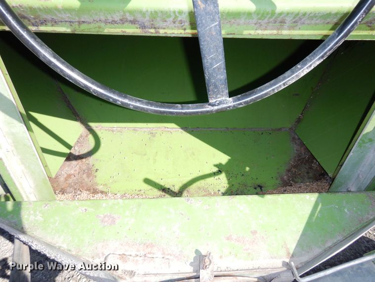 image for item DS1386 Parker J2500  gravity wagon