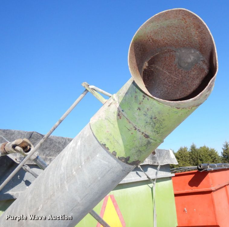 image for item DS1386 Parker J2500  gravity wagon